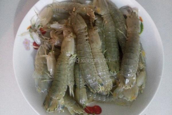 清炒皮皮虾的做法图解1