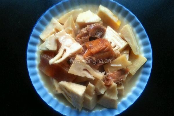 毛笋炖腌肉的做法图解6