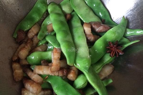 红烧肉土豆烧豆角的做法图解3