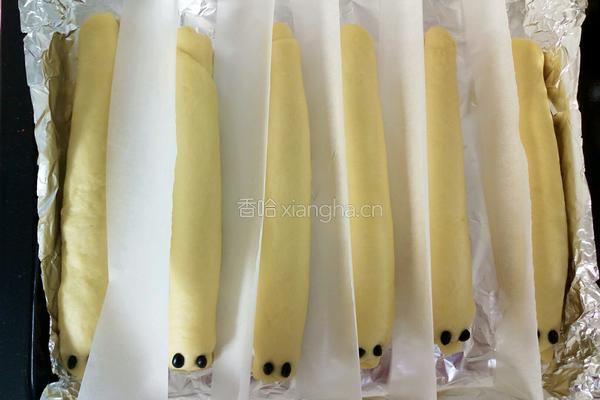毛毛虫面包的做法图解12