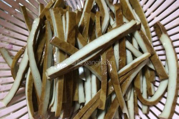香干炒肉的做法图解2
