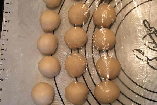 蛋黄酥的做法图解9