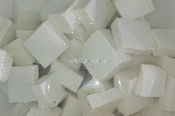 麻辣豆腐的做法图解1