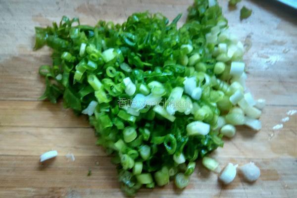 葱花煎饼的做法图解2