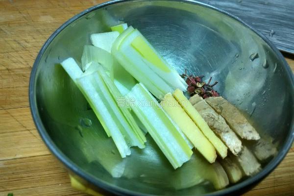 韭菜炒鸡蛋的做法图解3