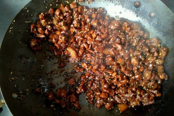 手工大肉丁烧卖的做法图解2