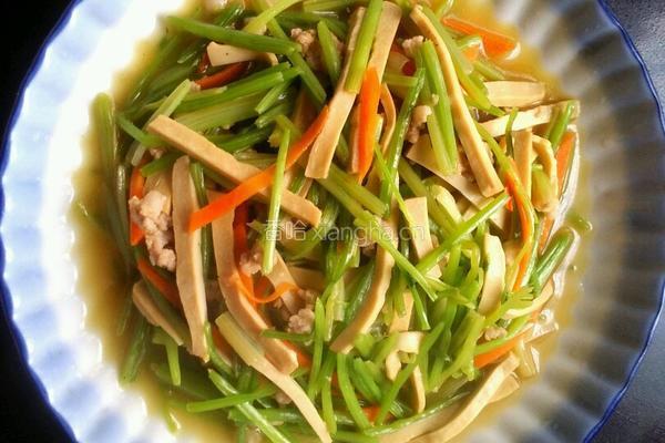 芹菜炒肉末的做法图解6