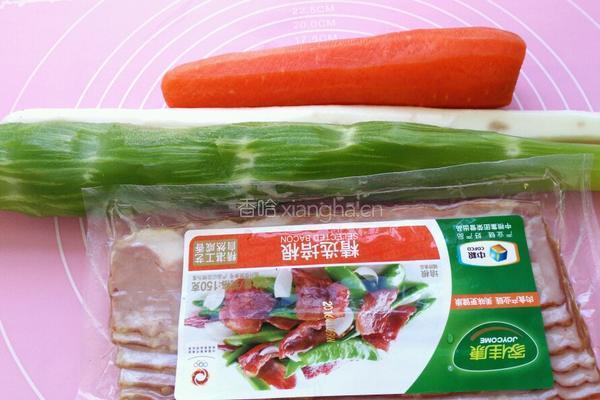 时蔬炒培根的做法图解1