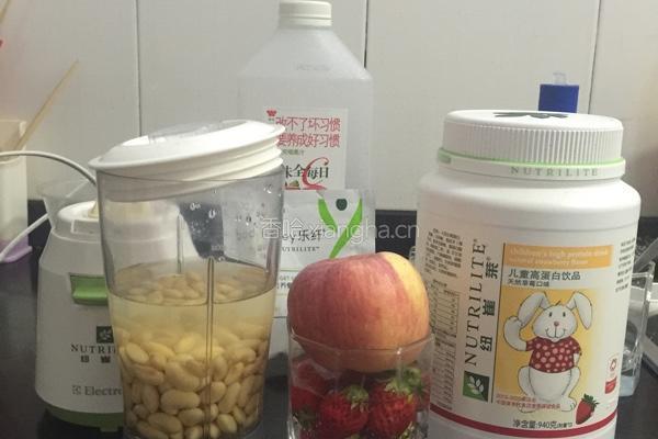 现磨豆浆的做法图解1