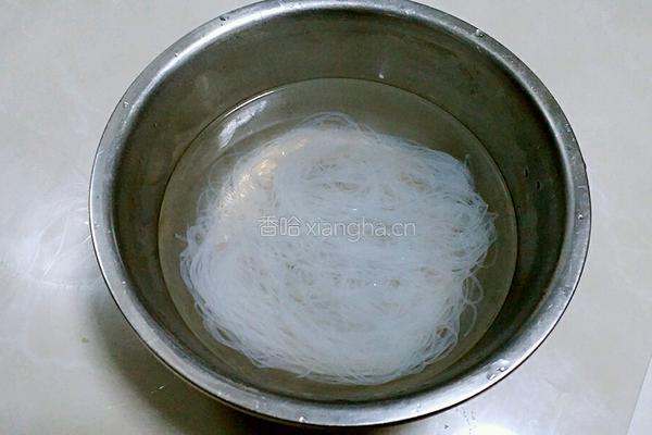 蒜蓉粉丝蒸大虾的做法图解3
