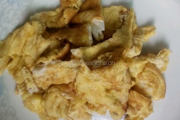 酱鸭脖炒饭的做法图解3