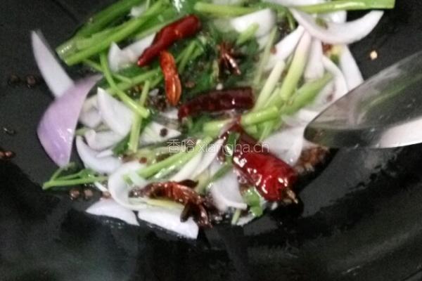 香辣老干妈辣椒酱的做法图解7