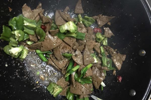 洋葱炒猪肝的做法图解6
