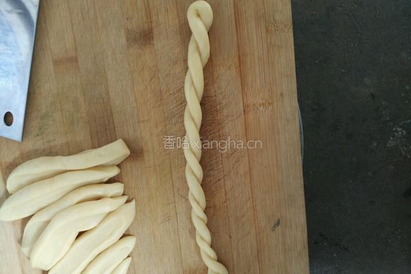 酥脆小麻花的做法图解7