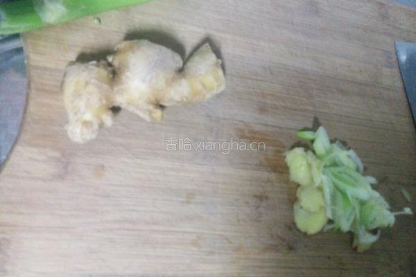 清炒花蛤的做法图解1