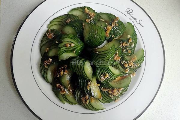 蒜泥黄瓜片的做法图解12