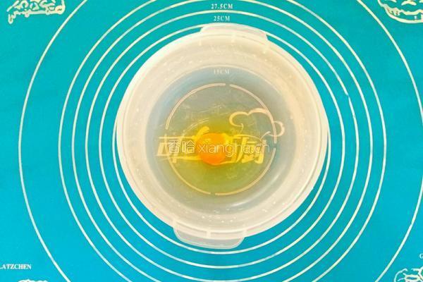 婴儿鸡蛋羹的做法图解1