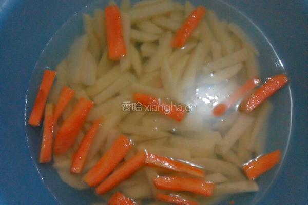 孜然土豆条的做法图解2