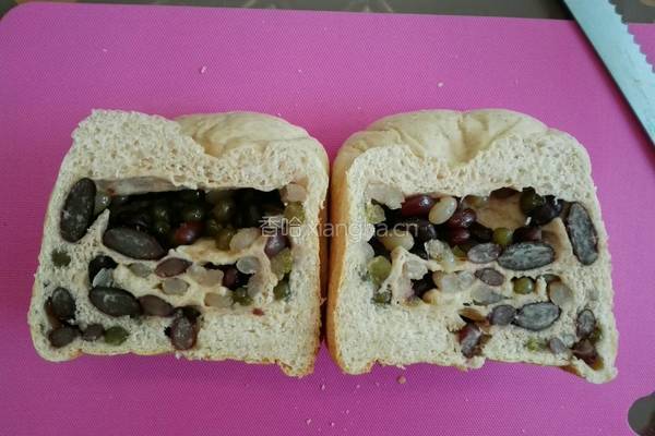 加强版全麦炫彩蜜豆土司