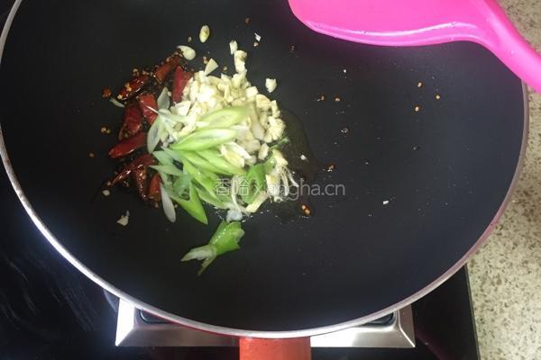 干煸豆角的做法图解3