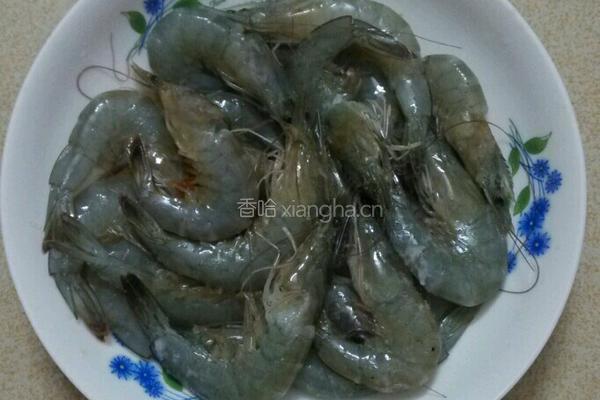 盐焗酱油虾的做法图解1