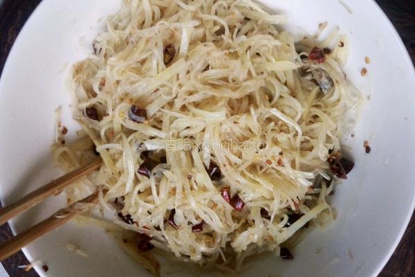 红油土豆丝的做法图解9
