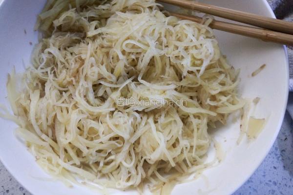 红油土豆丝的做法图解5