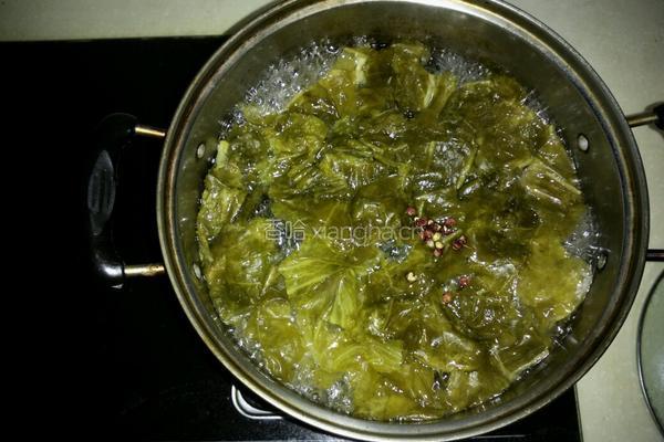 酸菜土豆粉丝汤的做法图解1