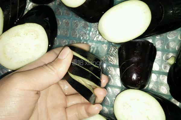 肉夹茄子(香菇木耳陷)的做法图解1