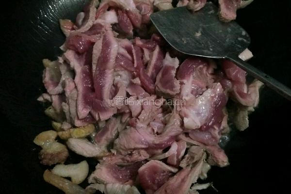 大蒜炒肉的做法图解5