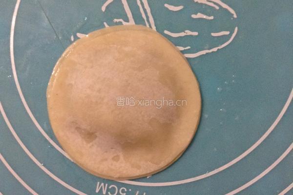饺子皮香蕉馅饼的做法图解4