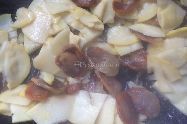 春笋炒香肠的做法图解6