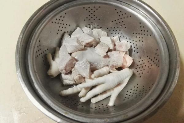 石斛海马鱼翅汤的做法图解8