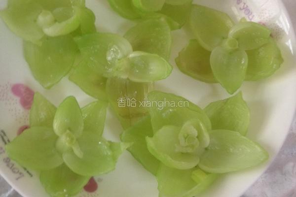 翡翠菜心的做法图解8