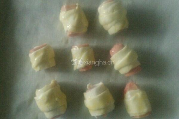 简易Q版香肠卷的做法图解6