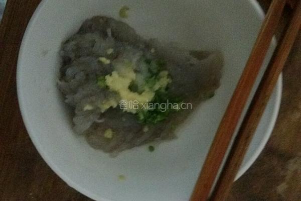 萝卜丝虾丸汤的做法图解1