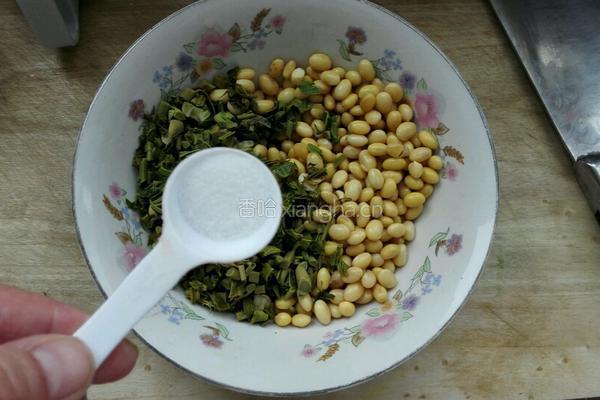 嫩芽香椿拌黄豆的做法图解4