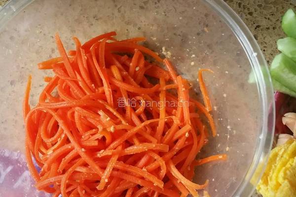 紫菜包饭的做法图解2