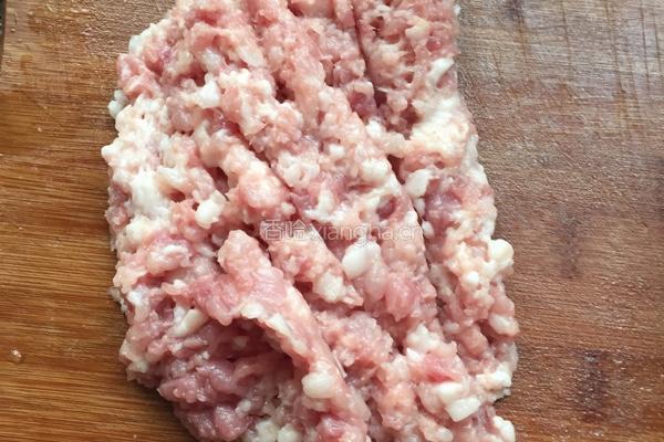 糯米香菇肉圆的做法图解2