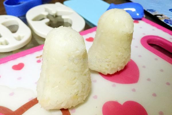 儿童企鹅饭团的做法图解1