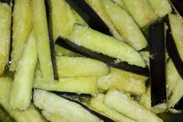 茄子炒豆角的做法图解4