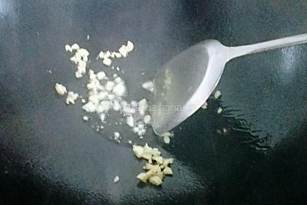 虫草花炒鸡肉的做法图解4