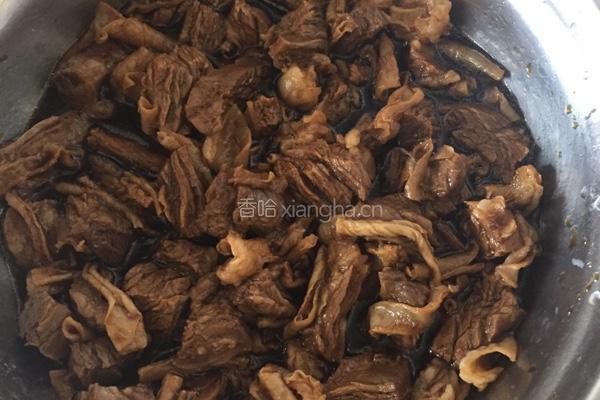 西红柿炖牛楠的做法图解1