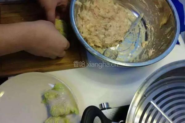 碧玉白菜鲜虾卷的做法图解6