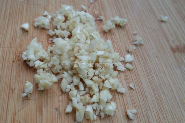 菠菜拌花生米的做法图解7