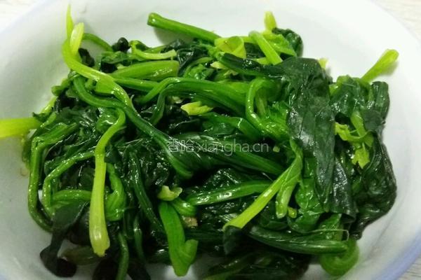 菠菜拌花生米的做法图解6