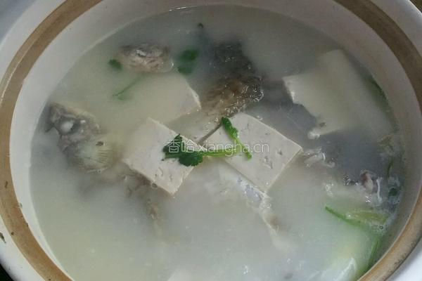鲫鱼豆腐汤
