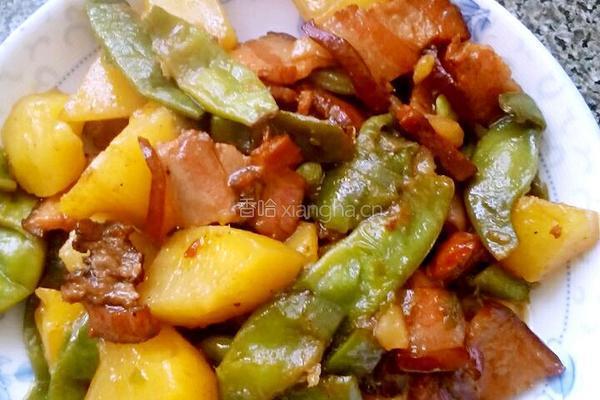 腊肉炖豆角土豆