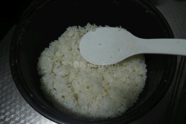 金银炒饭的做法图解1