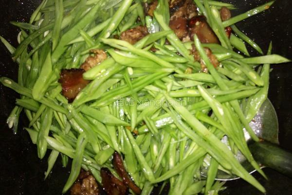 四季豆炒腊肉的做法图解6